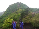 登山ルートの沓掛山