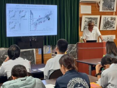 渡辺教授による講話の様子