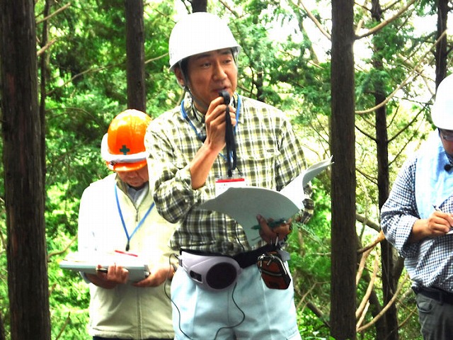 外部講師酒井氏による講評・アドバイス