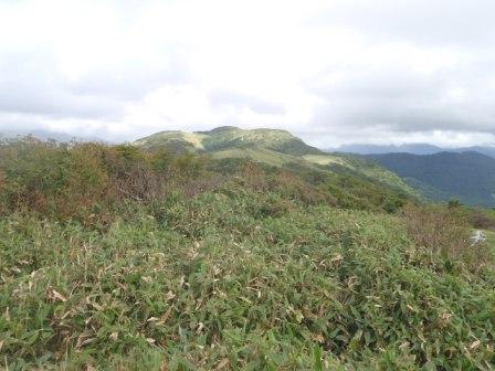 小檜曽山から土佐矢筈山を望む：土佐矢筈山