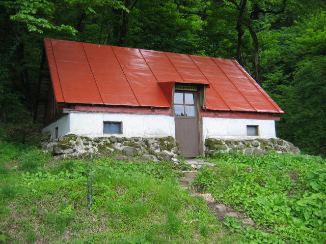 皿ヶ嶺：山小屋