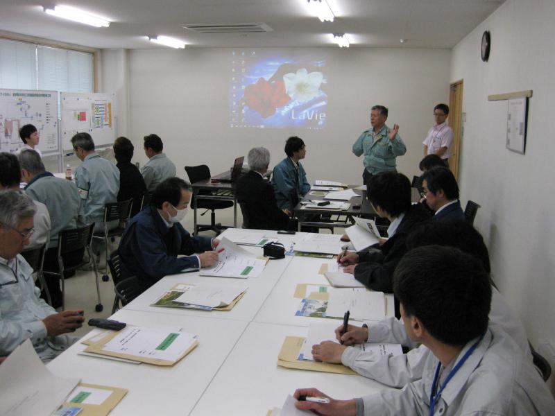 挨拶をする澤田社長