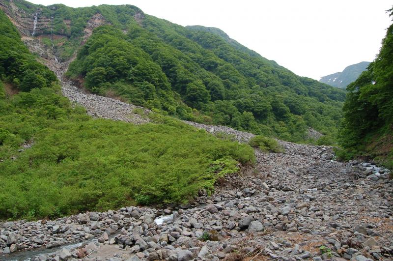 写真：崩壊地直下の状況