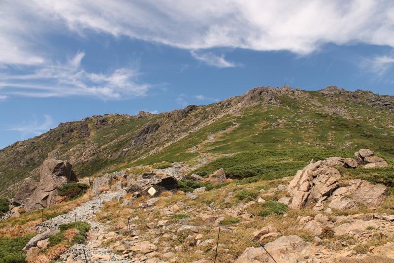 早池峰山 頂上を望む 