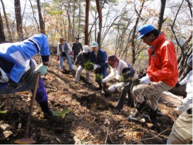 市民ボランティアによる植樹