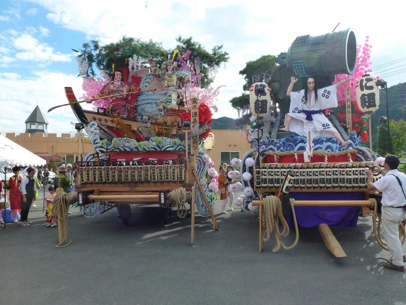 小鳥谷祭りの山車