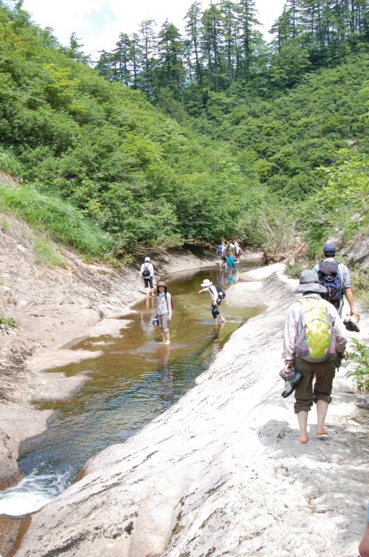 甌穴に落ちないように注意