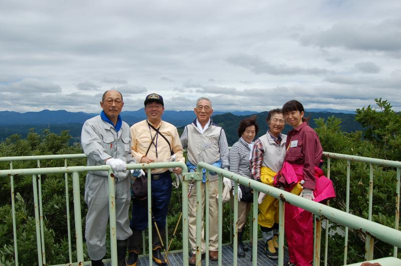 七座山展望台にて記念撮影