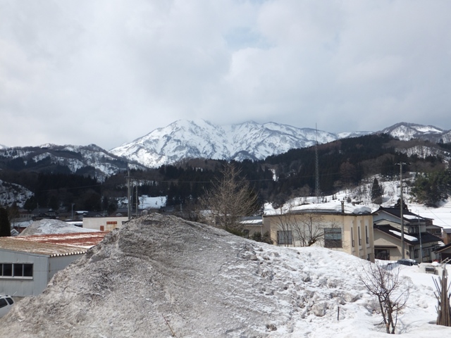 湯ノ沢岳0405