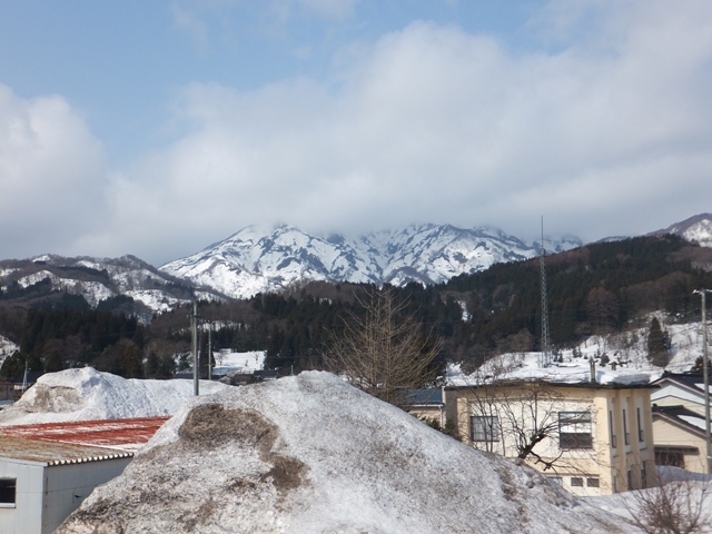 湯ノ沢岳250319