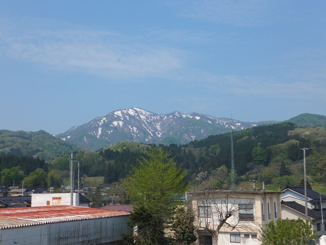 湯ノ沢岳250515