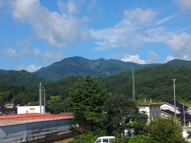 湯ノ沢岳250822