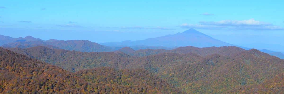 二ツ森から遺産地域と岩木山