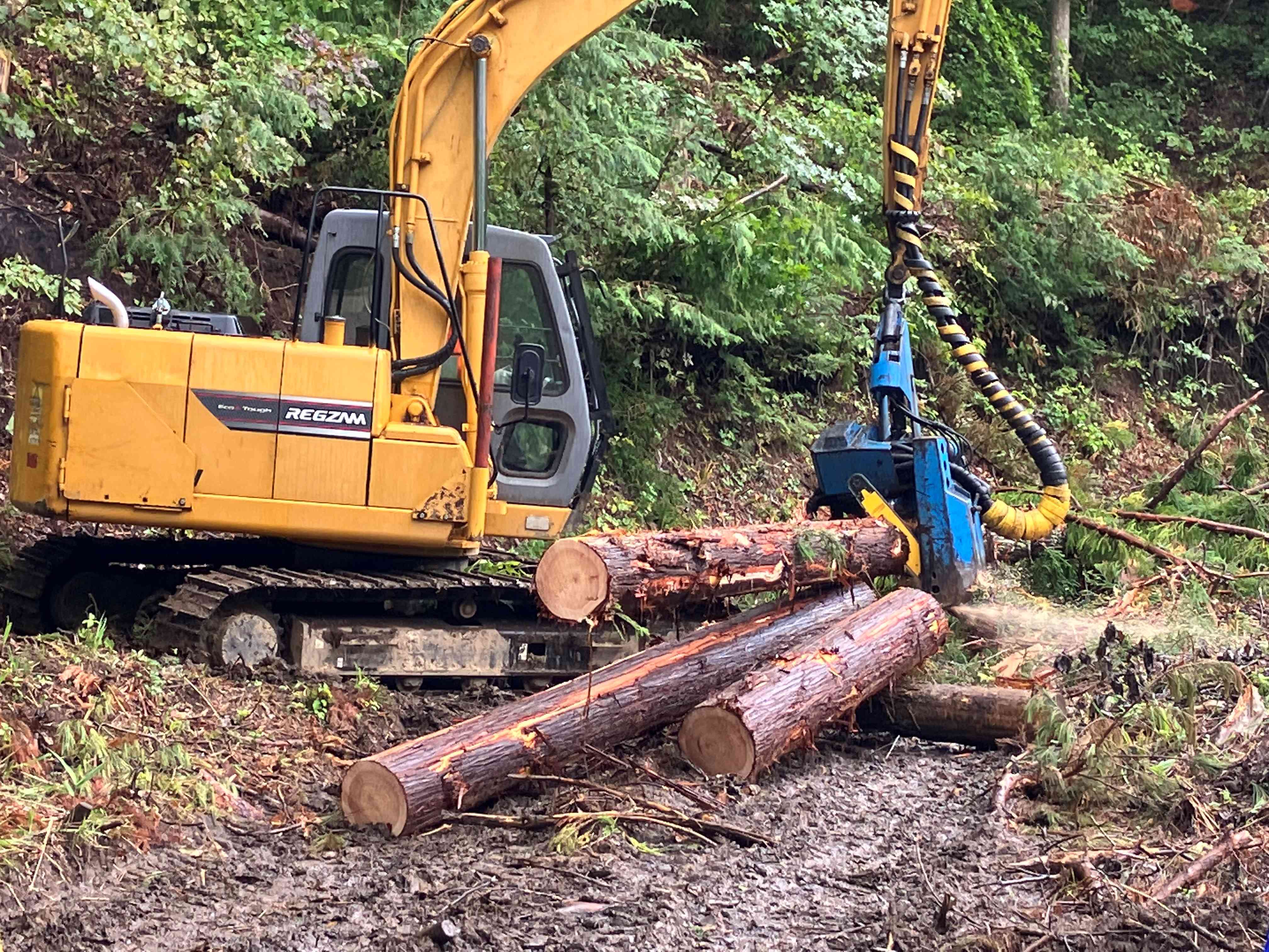 高性能林業機械