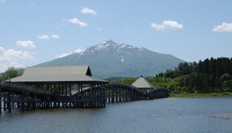 鶴の舞橋