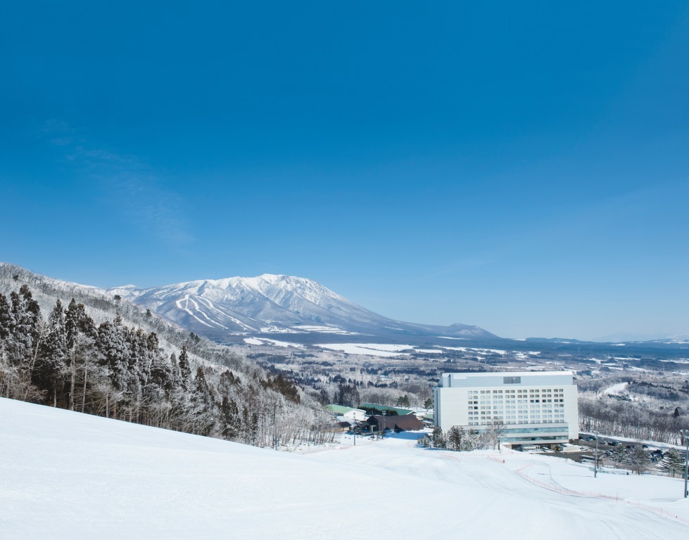 雫石スキー場とホテル