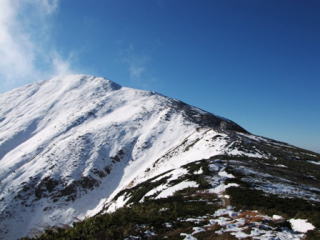 大朝日岳と大朝日小屋