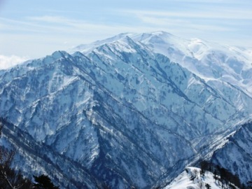 倉手山から飯豊山