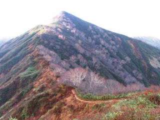 古寺山から小朝日岳