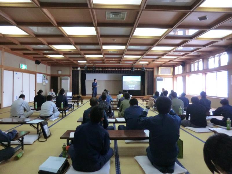 コンテナ苗の普及に向けて