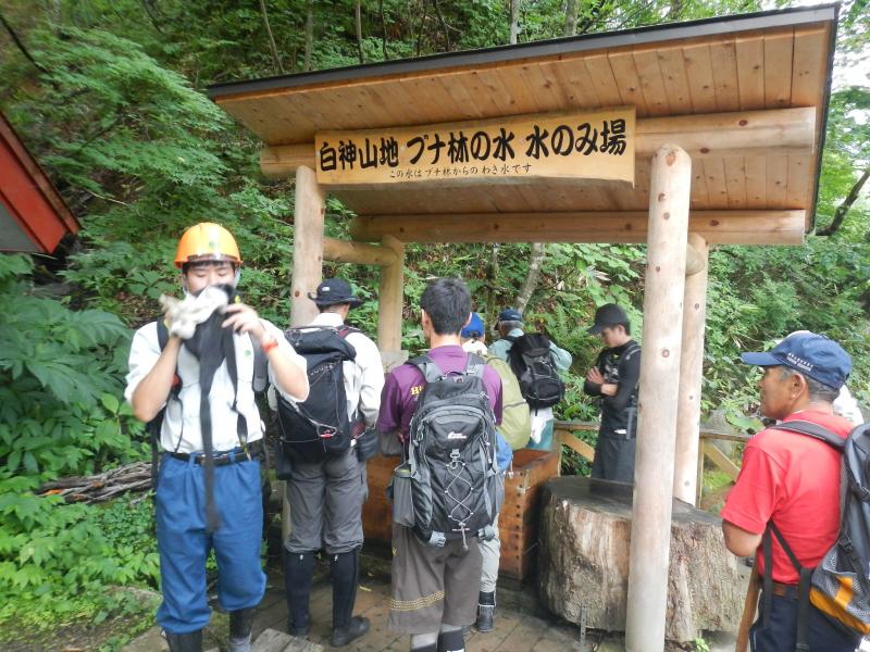 暗門の滝遊歩道入り口の水飲み場